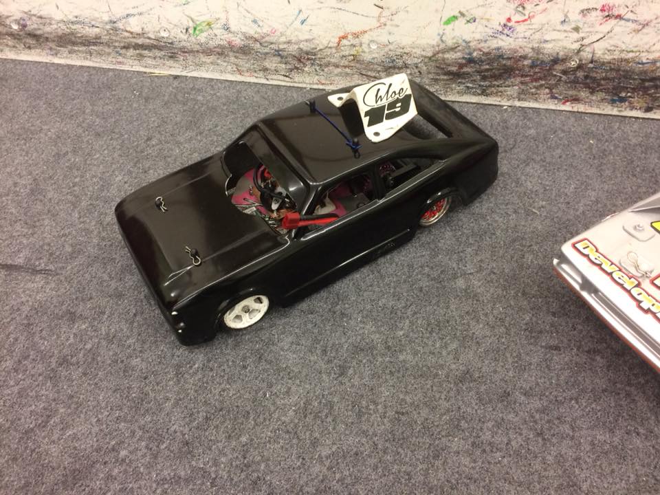 37197222_10216755327019315_5563981414430408704_n