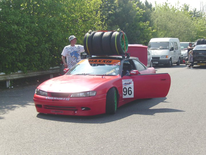 215576_1987475010317_492923_n