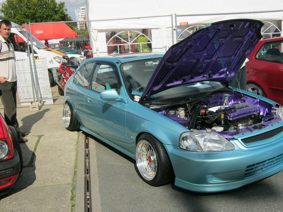 305192_2412294830547_1327099479_n