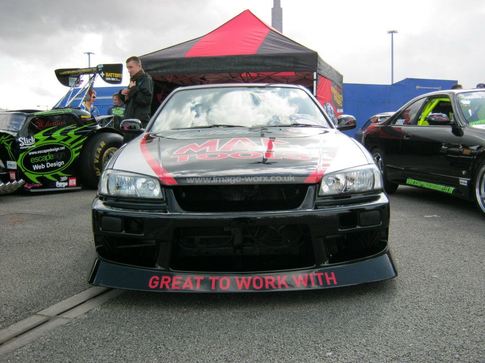 317121_2412293990526_372423242_n